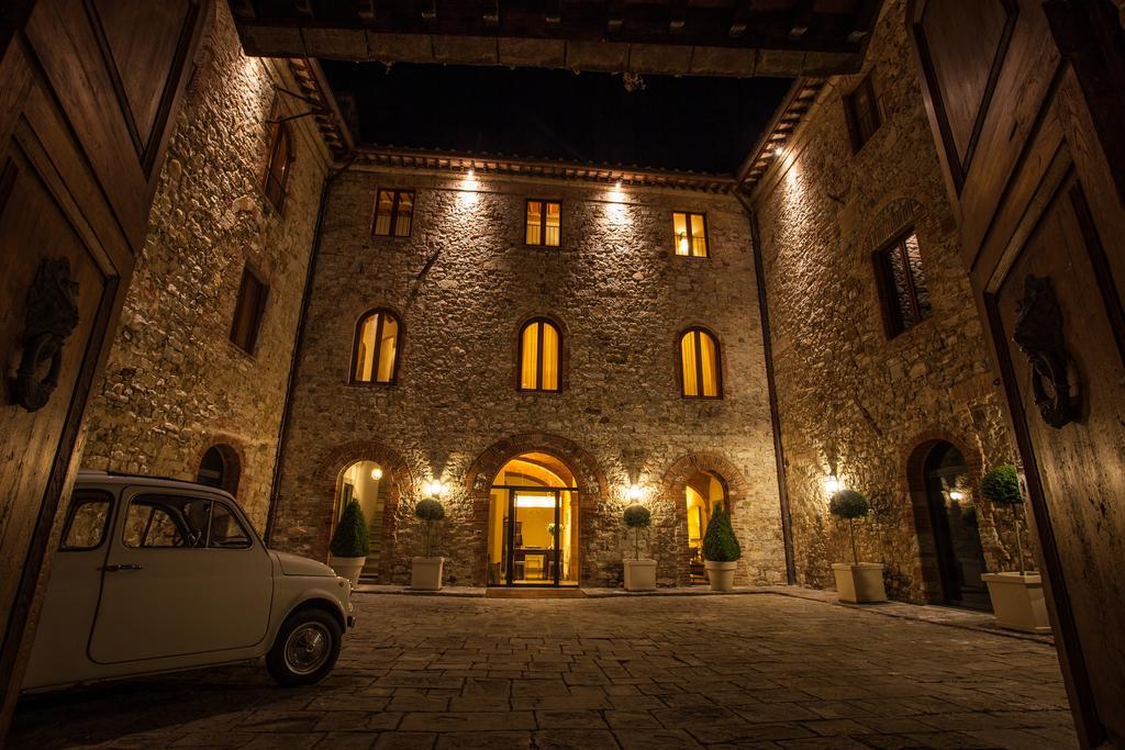 Castello La Leccia Villa Castellina in Chianti Bagian luar foto